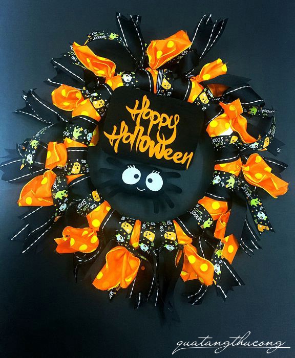 Vòng treo Halloween ruy băng con nhện